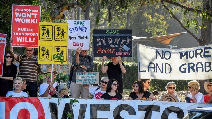 WestConnex opponents protesting in Leichhardt in 2016. Photo: Peter Rae