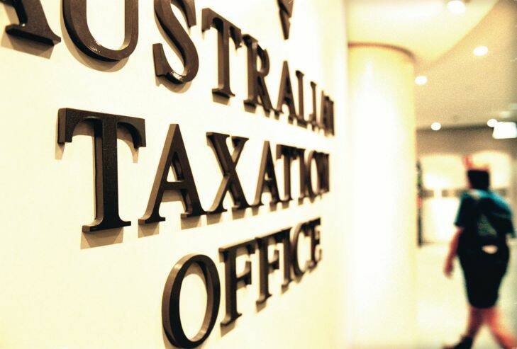 AFR, GENERIC, ATO
 Australian Taxation Office, tax, taxpayers, money, Government revenue, budget.  Wednesday 18th December 2002
S
 photo Louie Douvis / ldz
 ***AFR FIRST USE ONLY*** Photo: Louie Douvis