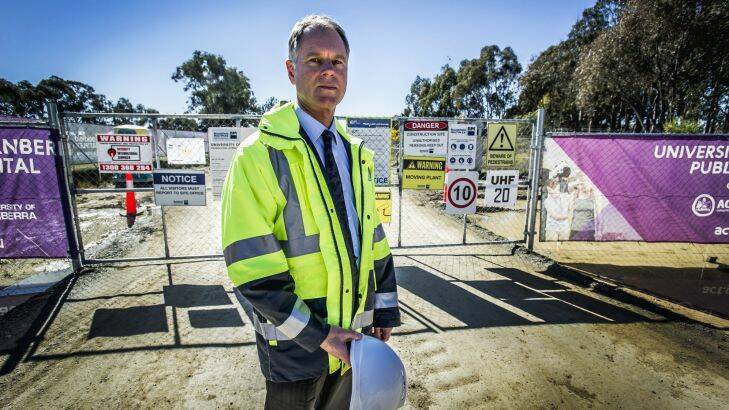 News. Canberra Times photo by Karleen Minney. 5th August 2016. ACT Work Safety commissioner Greg Jones onsite at the UC public hospital- discusses the wider issue of crane safety in the ACT after a construction worker died there last night.