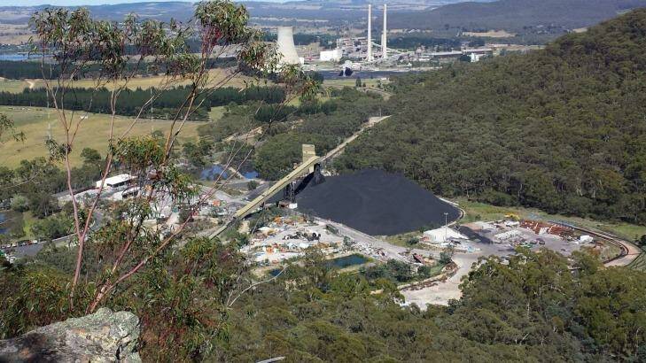 Springvale mine (foreground) supplies coal for the nearby Mount Piper power station. Photo: Centennial Coal