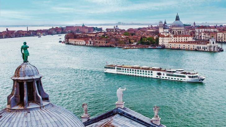 Uniworld's River Countess sailing in Venice. Photo: Uniworld Boutique River Cruise C