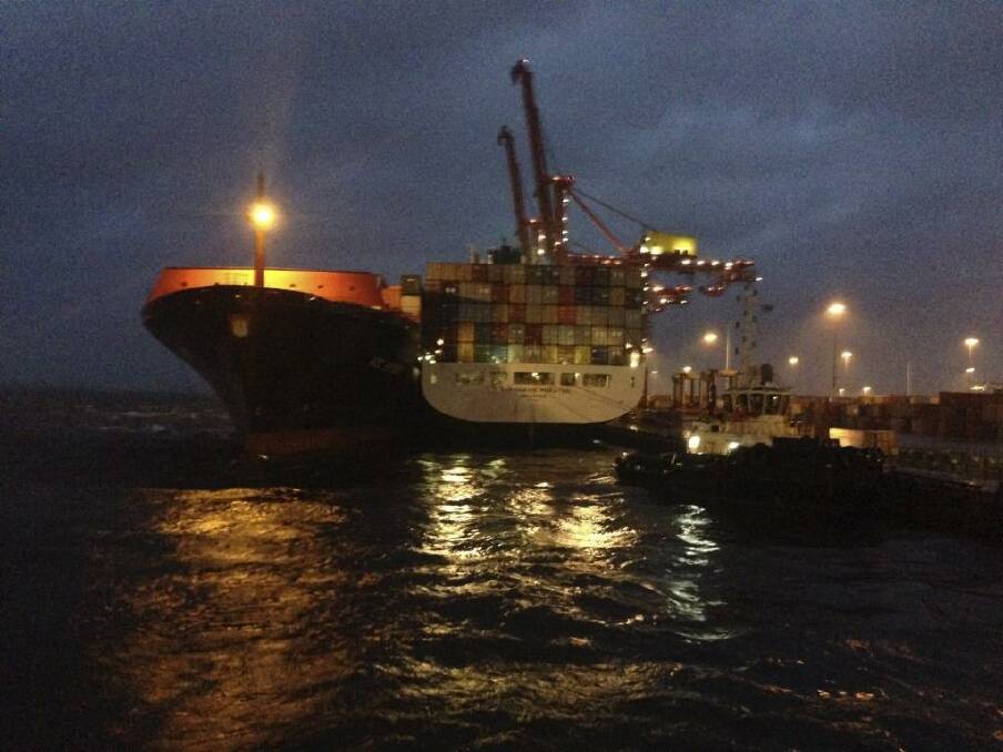 The Hapag-Lloyd vessel Kiel Express swings around to collide side-on the Safmarine Makutu.  Photo: Supplied