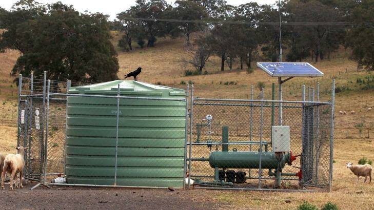 One of AGL's coal seam gas wells near the Nepean River in Camden.  Photo: Edwina Pickles