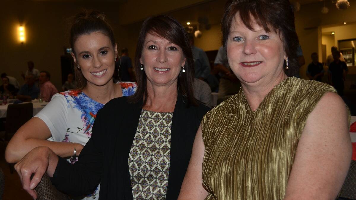 SPORTS DINNER: Anna and Donna Maxwell and Rosyn Smith.