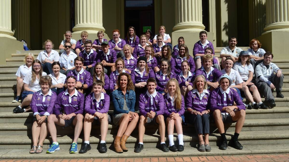 High school takes top fundraising honours: Young High School’s Year 12 students were officially crowned the top fundraising team in the 2014 Young Relay for Life.
So far they have raised $3360 and they expect another $500 soon to be banked.