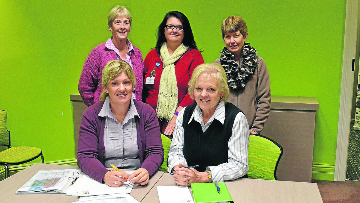 MEETING: The last meeting in preparation for the Young Careers Expo was held on Tuesday morning. Front, left to right: Compact’s Kim Edgerton and Young Shire Council’s Helen Thompson. Back, left to right: Murrumburrah High School careers advisor Gean Chapman, Young Health Service’s Roseanne McGregor and Young High School careers advisor Sue Matthew.                                             (expomeeting_001)