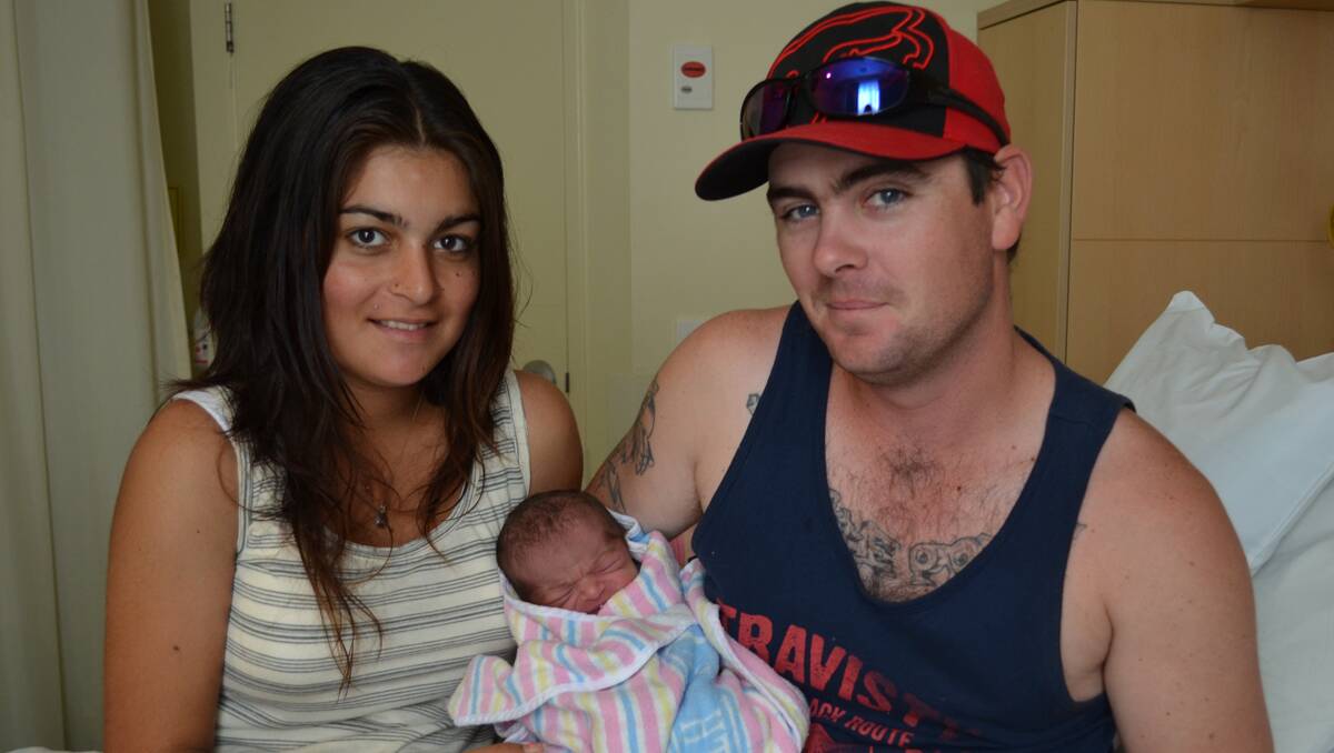 Zavanna Elizabeth O’Brien was welcomed to the world on March 5, 2013 at 11.46am to parents Hannah Jones and Clint O’Brien of Grenfell. Zavanna weighed 2860 grams and measured 48cm in length.
