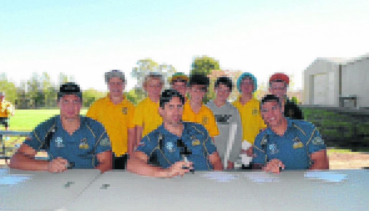 Year 4 Young Public students Will Steed, Will Martin, Ben Schofield, Bevan Foxall, Harvey McGregor, Leo Casella and Johnny Douglas had the opportunity to meet Brumbies Etienne Oosthuizen, Andrew Smith and Mark Swanpoel.