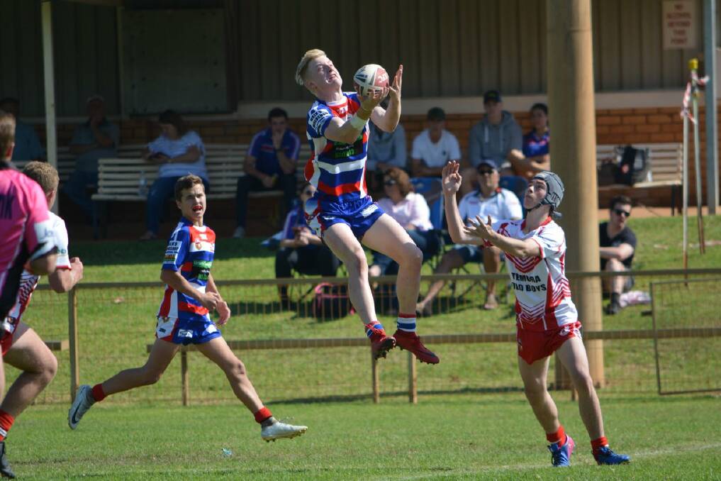 WHAT A CATCH: The Cherrypickers took on Temora last weekend in Temora with mixed results for the grades. Photo: Rebecca Goodlock. 