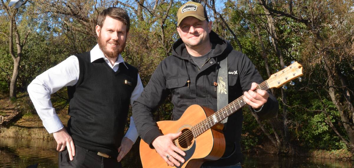 Cherry King entrant David Munnerley with country singer Luke Dickens.