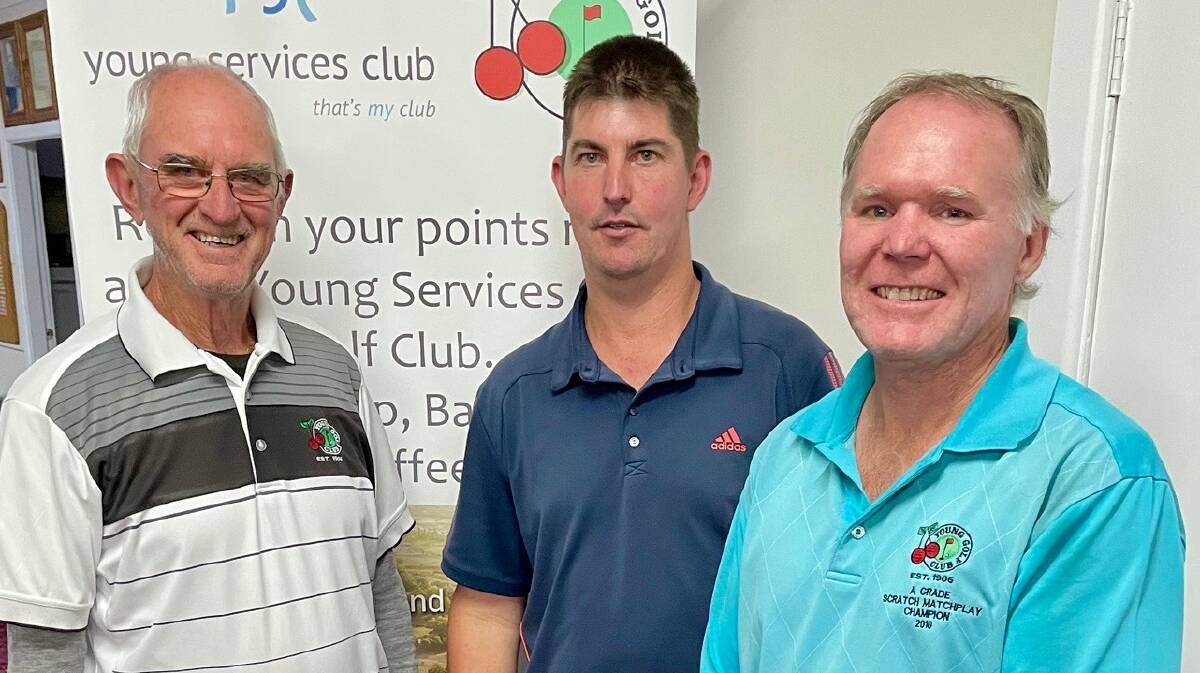 Geoff Connelly representing the Services Club congratulates Young Open Scratch A grade runner up Simon Oakes and winner Geoff Walker.
