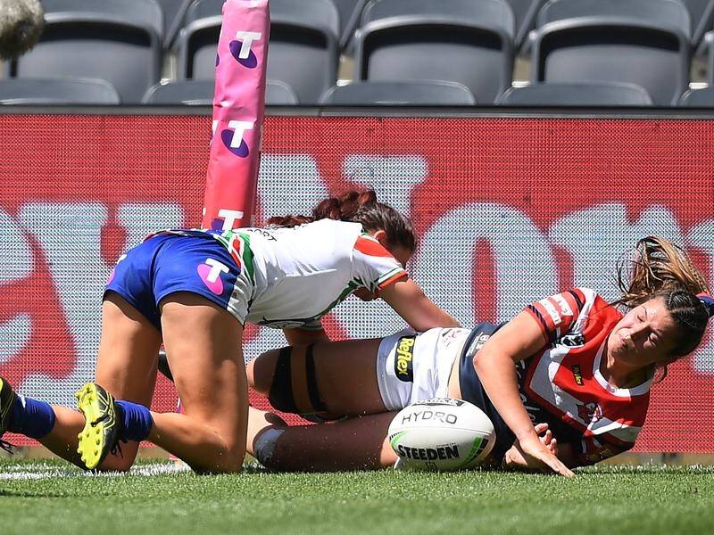 Bobbi Law scores a try for the Roosters in their 22-12 NRLW win over the Warriors on Saturday.