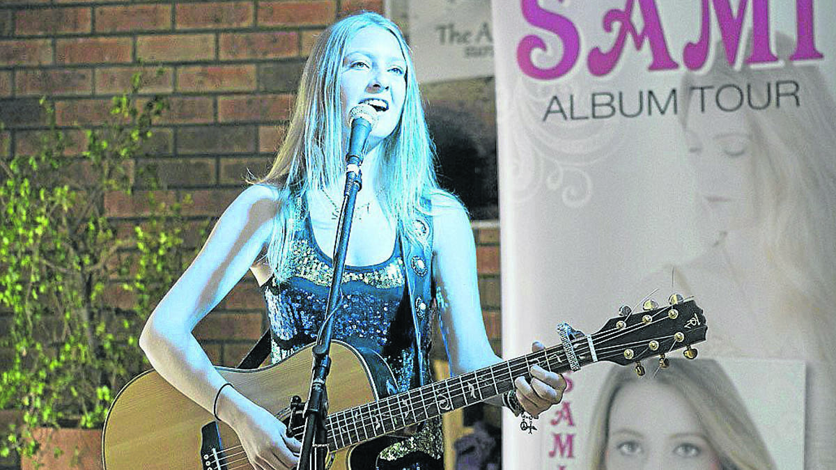 PERFORMANCE: Sami Cooke 
performing during her Victoria tour. (sub)